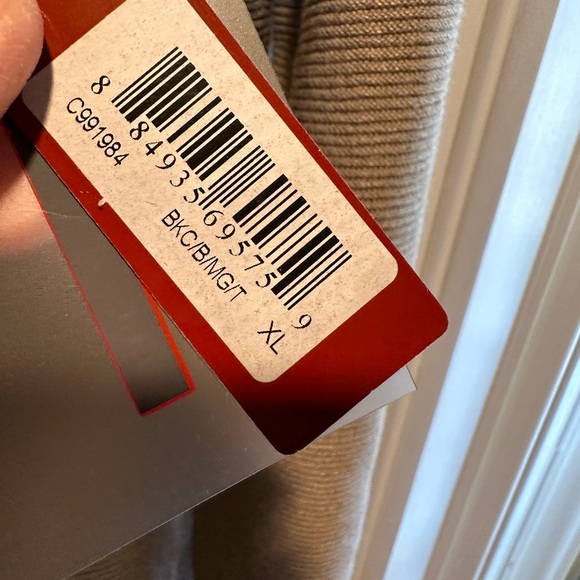 Red Cowl/Loose Turtleneck Tunic Sweater - Picture 6 of 7